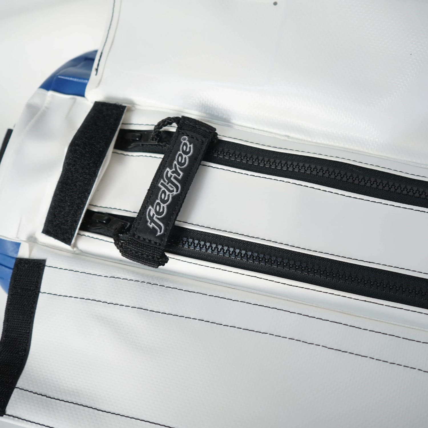 Détail fermeture double zip